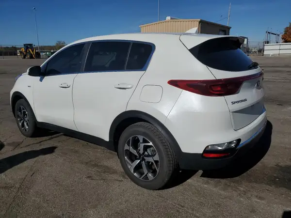 KNDPMCAC5M7943351 2021 KIA SPORTAGE - Image 2