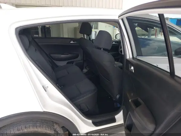 KNDPMCAC5M7944533 2021 KIA SPORTAGE - Image 8