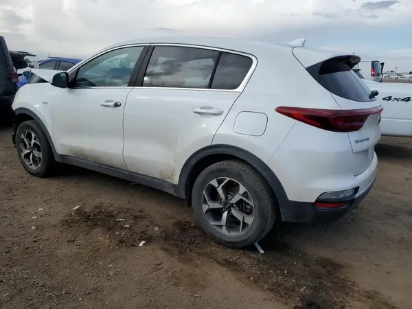 KNDPMCAC5N7000264 2022 KIA SPORTAGE - Image 2