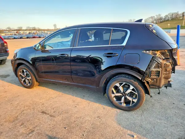KNDPMCAC5N7009725 2022 KIA SPORTAGE - Image 2