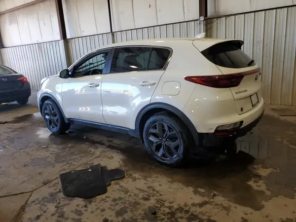 KNDPMCAC5N7016139 2022 KIA SPORTAGE - Image 2