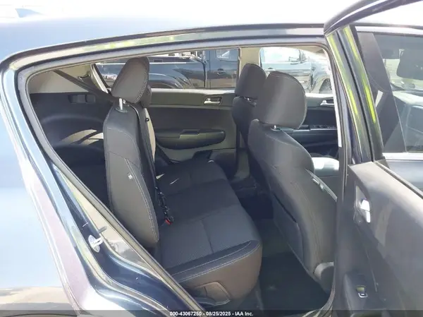 KNDPMCAC5N7020384 2022 KIA SPORTAGE - Image 8