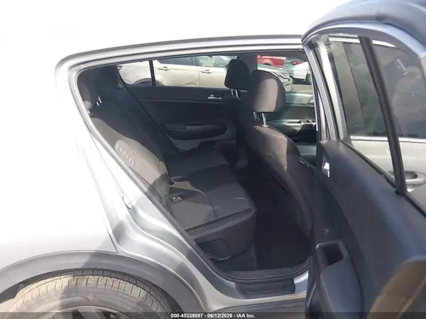 KNDPMCAC5N7023849 2022 KIA SPORTAGE - Image 8