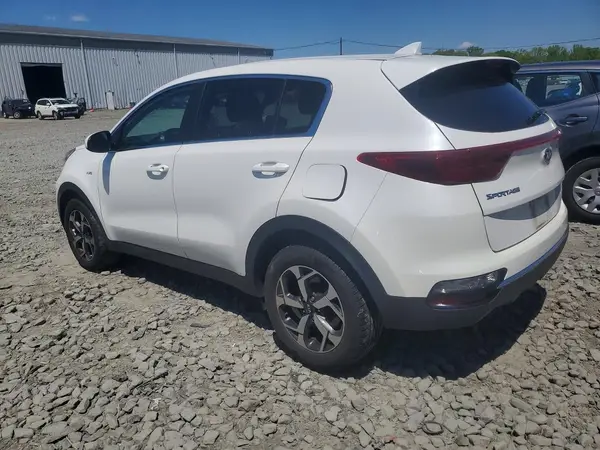 KNDPMCAC5N7984743 2022 KIA SPORTAGE - Image 2