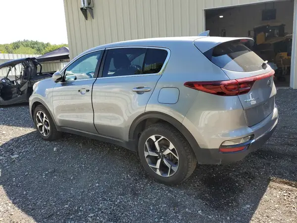KNDPMCAC5N7986377 2022 KIA SPORTAGE - Image 2