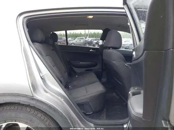 KNDPMCAC5N7987674 2022 KIA SPORTAGE - Image 8