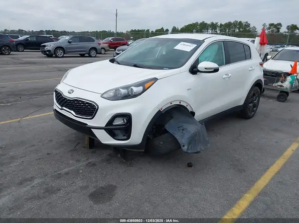 KNDPMCAC5N7998030 2022 KIA SPORTAGE - Image 2