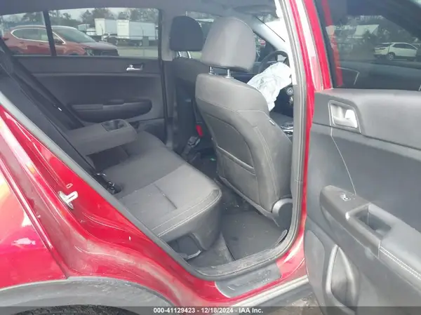 KNDPMCAC5N7999789 2022 KIA SPORTAGE - Image 8
