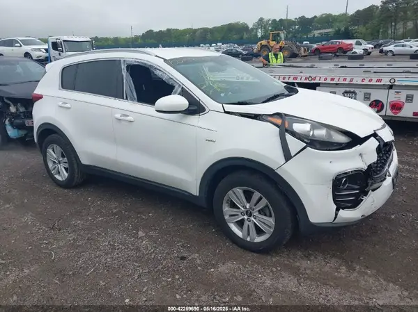 KNDPMCAC6H7032063 2017 KIA SPORTAGE - Image 1