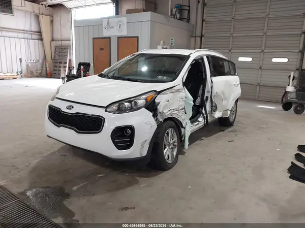 KNDPMCAC6H7035545 2017 KIA SPORTAGE - Image 2
