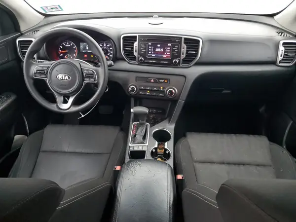 KNDPMCAC6H7039434 2017 KIA SPORTAGE - Image 8