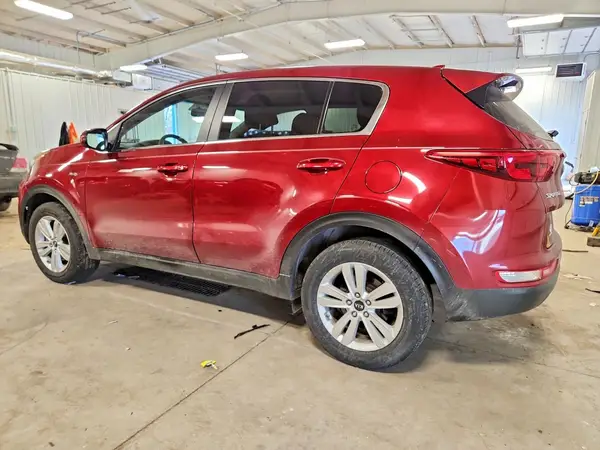 KNDPMCAC6H7046979 2017 KIA SPORTAGE - Image 2