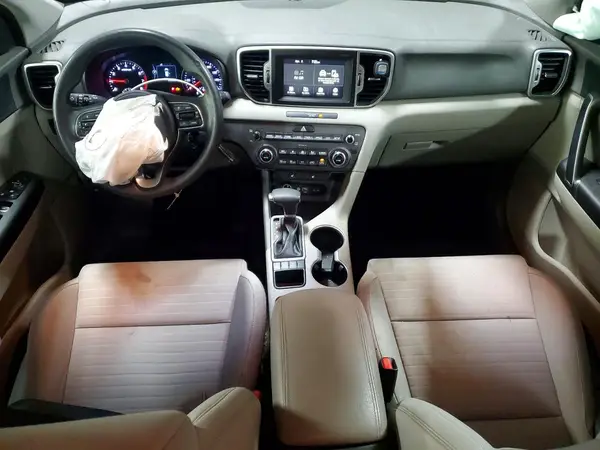 KNDPMCAC6H7052474 2017 KIA SPORTAGE - Image 8