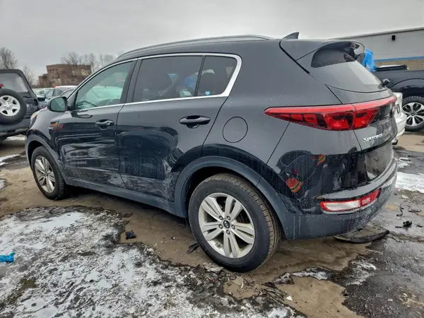KNDPMCAC6H7053723 2017 KIA SPORTAGE - Image 2
