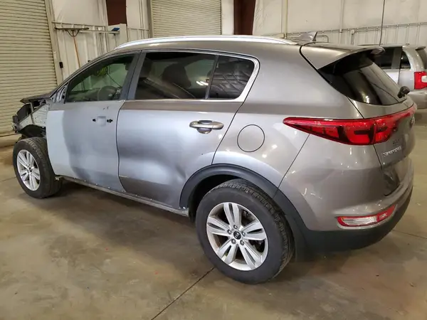 KNDPMCAC6H7066424 2017 KIA SPORTAGE - Image 2