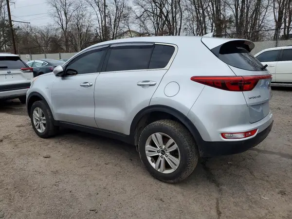 KNDPMCAC6H7068206 2017 KIA SPORTAGE - Image 2