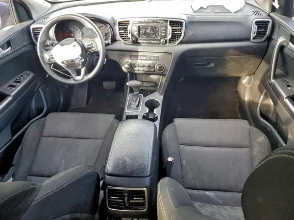 KNDPMCAC6H7069047 2017 KIA SPORTAGE - Image 8