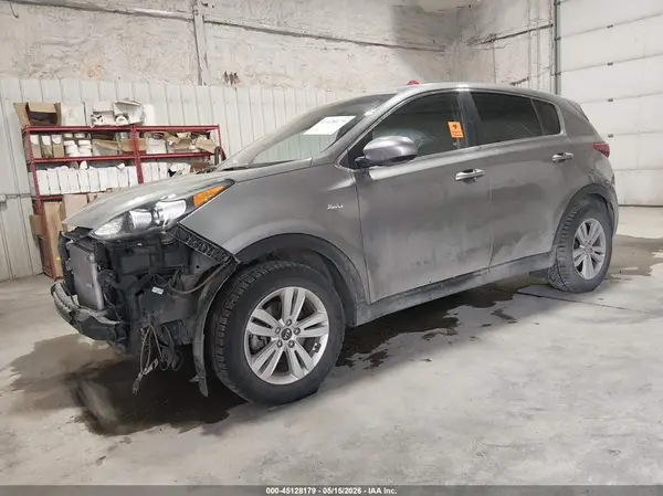 KNDPMCAC6H7074930 2017 KIA SPORTAGE - Image 2