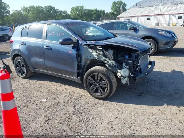 KNDPMCAC6H7088360 2017 KIA SPORTAGE - Image 1