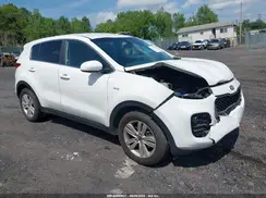 KNDPMCAC6H7096300 2017 KIA SPORTAGE