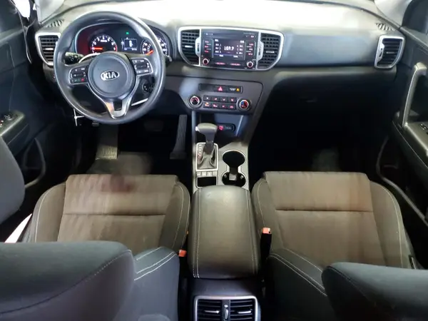 KNDPMCAC6H7100944 2017 KIA SPORTAGE - Image 8