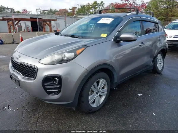 KNDPMCAC6H7101009 2017 KIA SPORTAGE - Image 2
