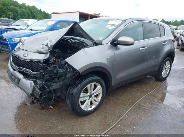 KNDPMCAC6H7102516 2017 KIA SPORTAGE - Image 2