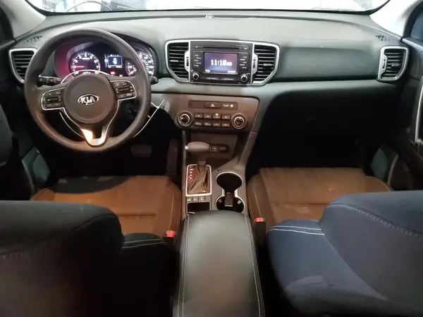 KNDPMCAC6H7117002 2017 KIA SPORTAGE - Image 8