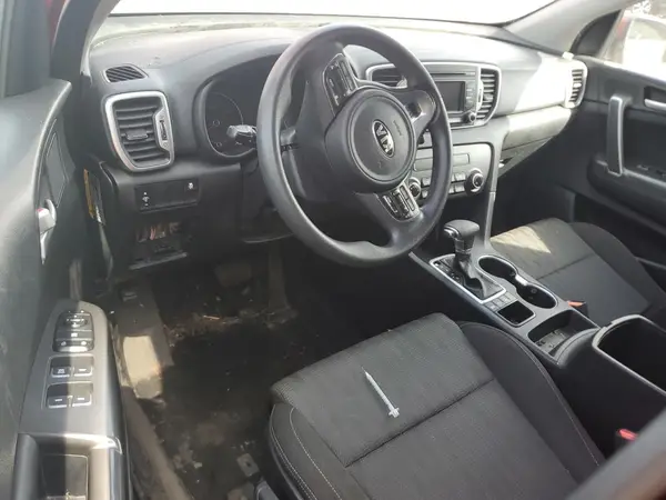 KNDPMCAC6H7117422 2017 KIA SPORTAGE - Image 8
