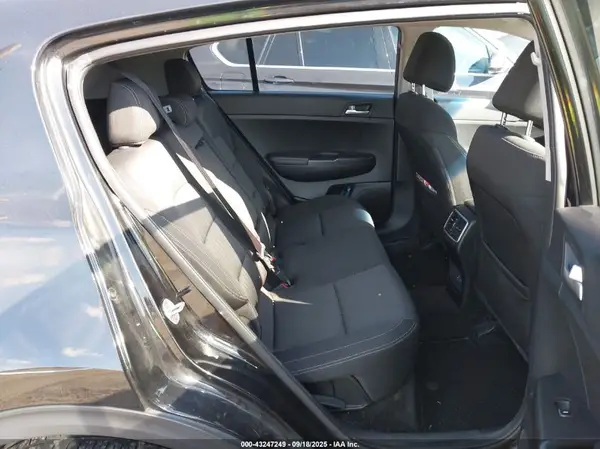KNDPMCAC6H7119378 2017 KIA SPORTAGE - Image 8