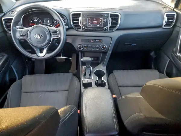 KNDPMCAC6H7121647 2017 KIA SPORTAGE - Image 8