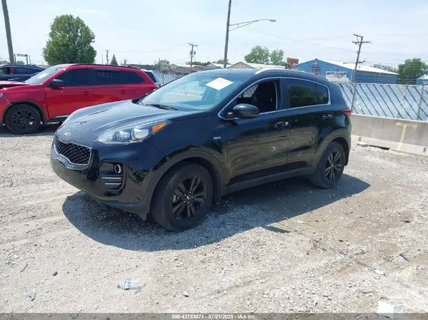 KNDPMCAC6H7138819 2017 KIA SPORTAGE - Image 2