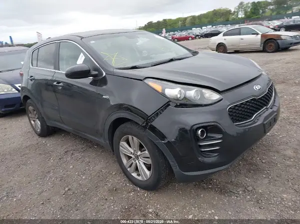 KNDPMCAC6H7186160 2017 KIA SPORTAGE - Image 1