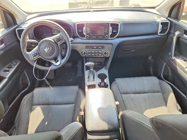 KNDPMCAC6H7186210 2017 KIA SPORTAGE - Image 8