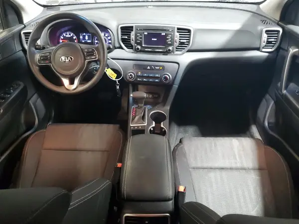 KNDPMCAC6H7191004 2017 KIA SPORTAGE - Image 8