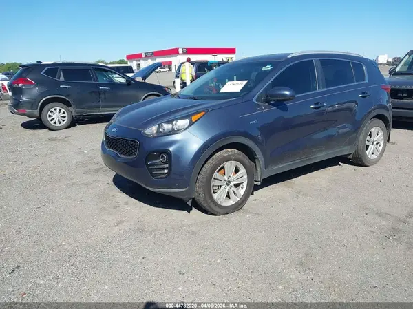 KNDPMCAC6H7195926 2017 KIA SPORTAGE - Image 2