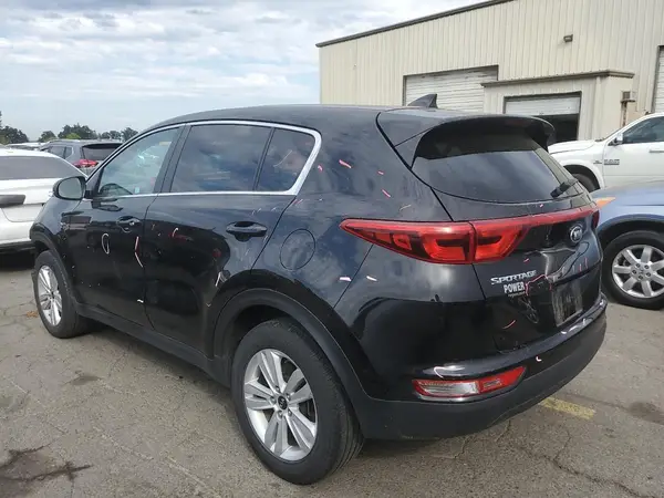 KNDPMCAC6H7197837 2017 KIA SPORTAGE - Image 2