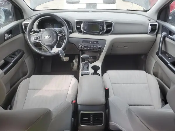 KNDPMCAC6H7197837 2017 KIA SPORTAGE - Image 8