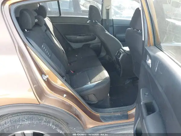 KNDPMCAC6H7199832 2017 KIA SPORTAGE - Image 8
