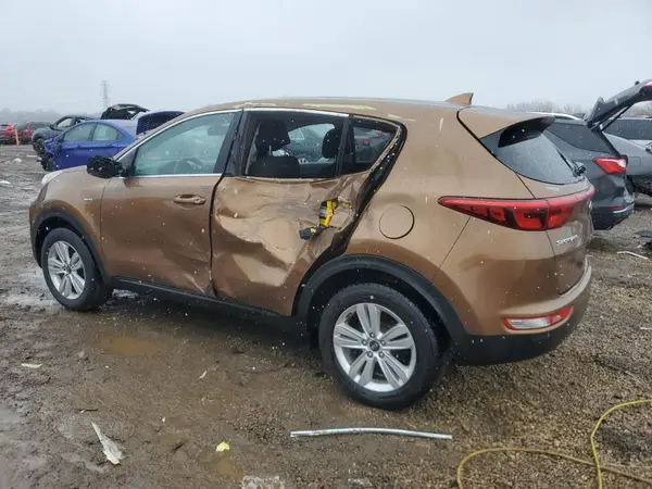 KNDPMCAC6H7204690 2017 KIA SPORTAGE - Image 2
