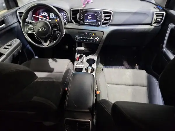 KNDPMCAC6H7218511 2017 KIA SPORTAGE - Image 8