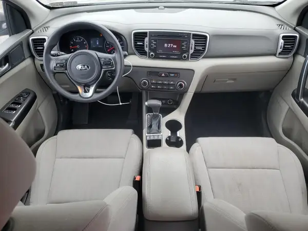 KNDPMCAC6H7220811 2017 KIA SPORTAGE - Image 8