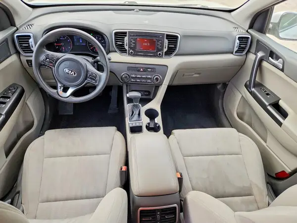 KNDPMCAC6H7229802 2017 KIA SPORTAGE - Image 8