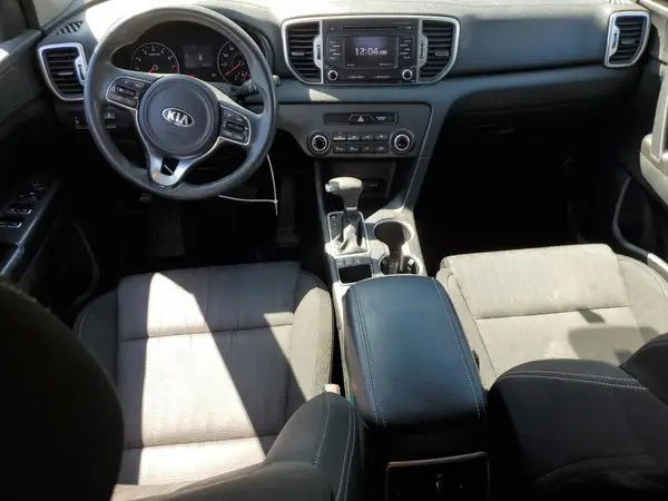 KNDPMCAC6H7230206 2017 KIA SPORTAGE - Image 8
