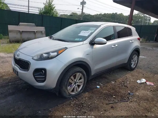 KNDPMCAC6H7239844 2017 KIA SPORTAGE - Image 2