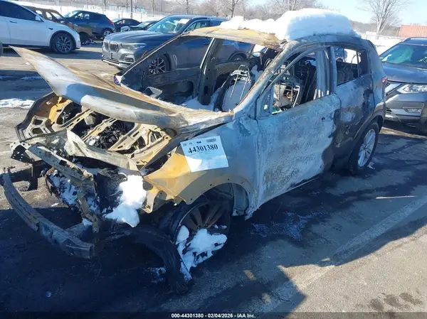 KNDPMCAC6H7246812 2017 KIA SPORTAGE - Image 2