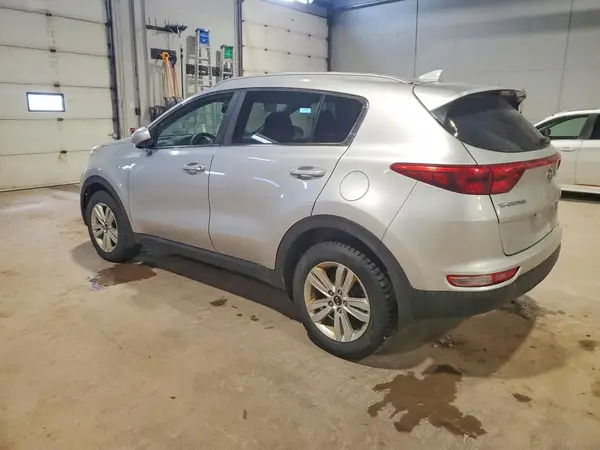 KNDPMCAC6H7272715 2017 KIA SPORTAGE - Image 2