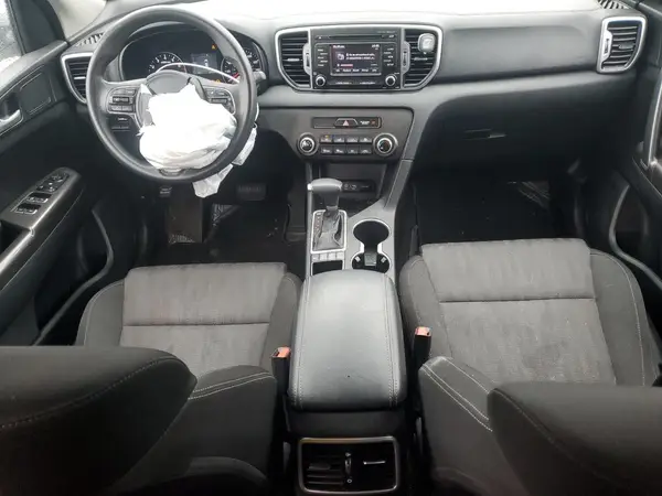 KNDPMCAC6H7273914 2017 KIA SPORTAGE - Image 8