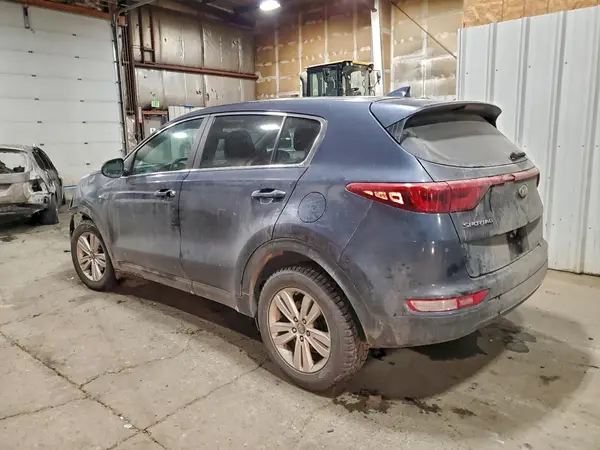 KNDPMCAC6H7281978 2017 KIA SPORTAGE - Image 2