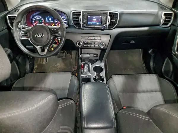 KNDPMCAC6H7281978 2017 KIA SPORTAGE - Image 8